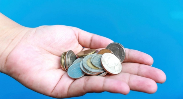 How Do You Win a Mate? 10 Bizarre Courtship Rituals That Actually Work.